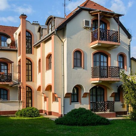 Apartament Mi12 Eger Zewnętrze zdjęcie